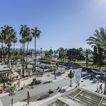 A&n Beachfront Terrace Living * טורה דל מאר
