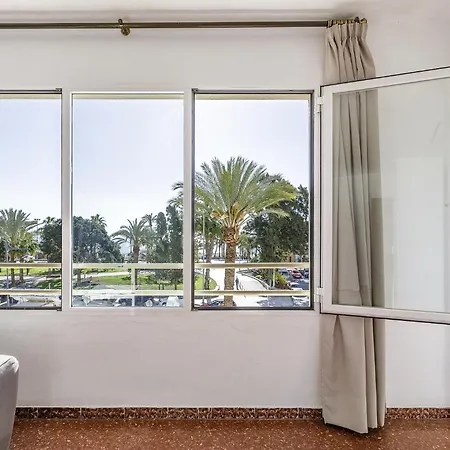 A&n Beachfront Terrace Living * Torre Del Mar
